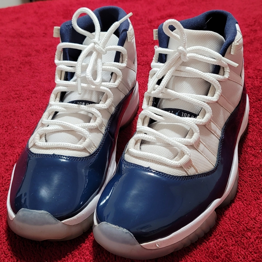 SOLD🚨🚨JordanSOLD🚨🚨 win like me 82